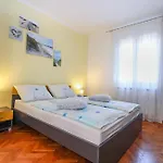 Branka 2411
