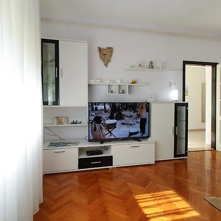 Branka 2411 * Ližnjan