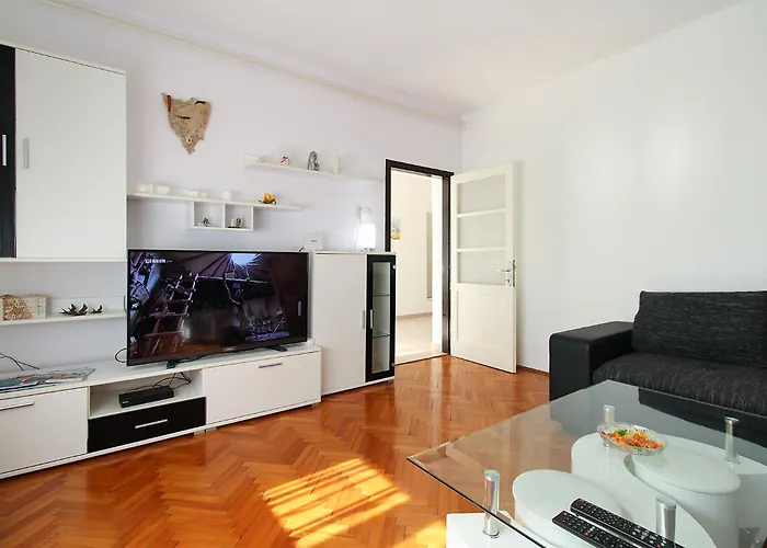 Branka 2411 * Ližnjan